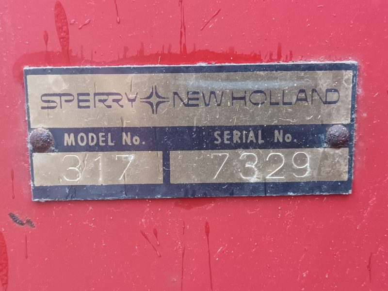 New Holland 317 (JJ01188)