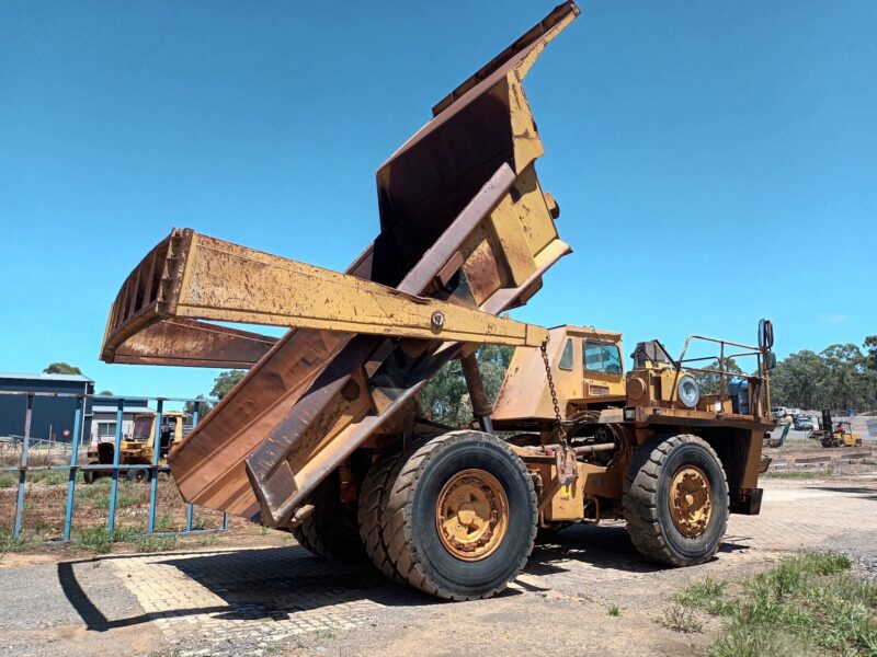 Dresser Haulpack Rigid Dump Truck (D00850) *