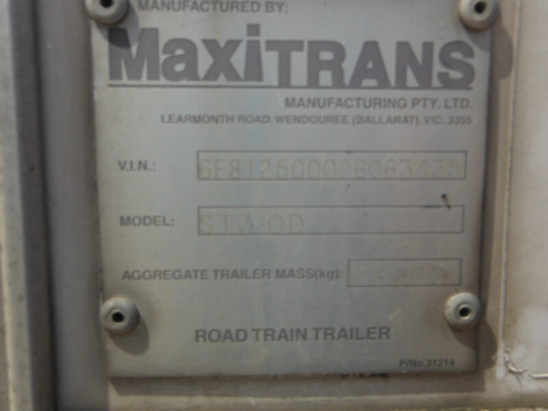 2002 Maxitrans van (D00843)