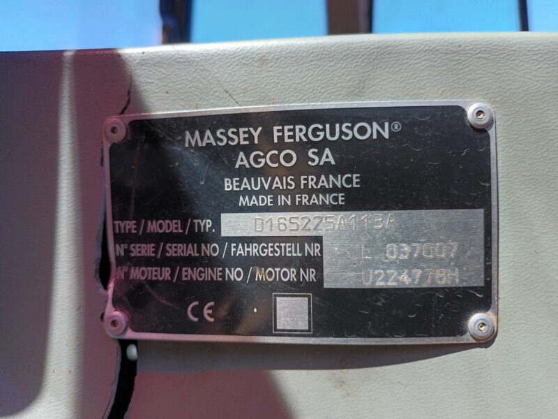 Massey Ferguson 6245 FEL (JJ01386)