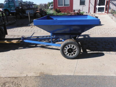 Oat feed out trailer (D01106)